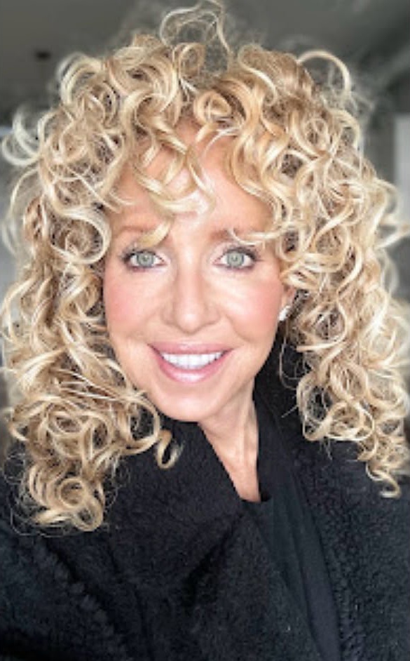 Curly hair transformation 18